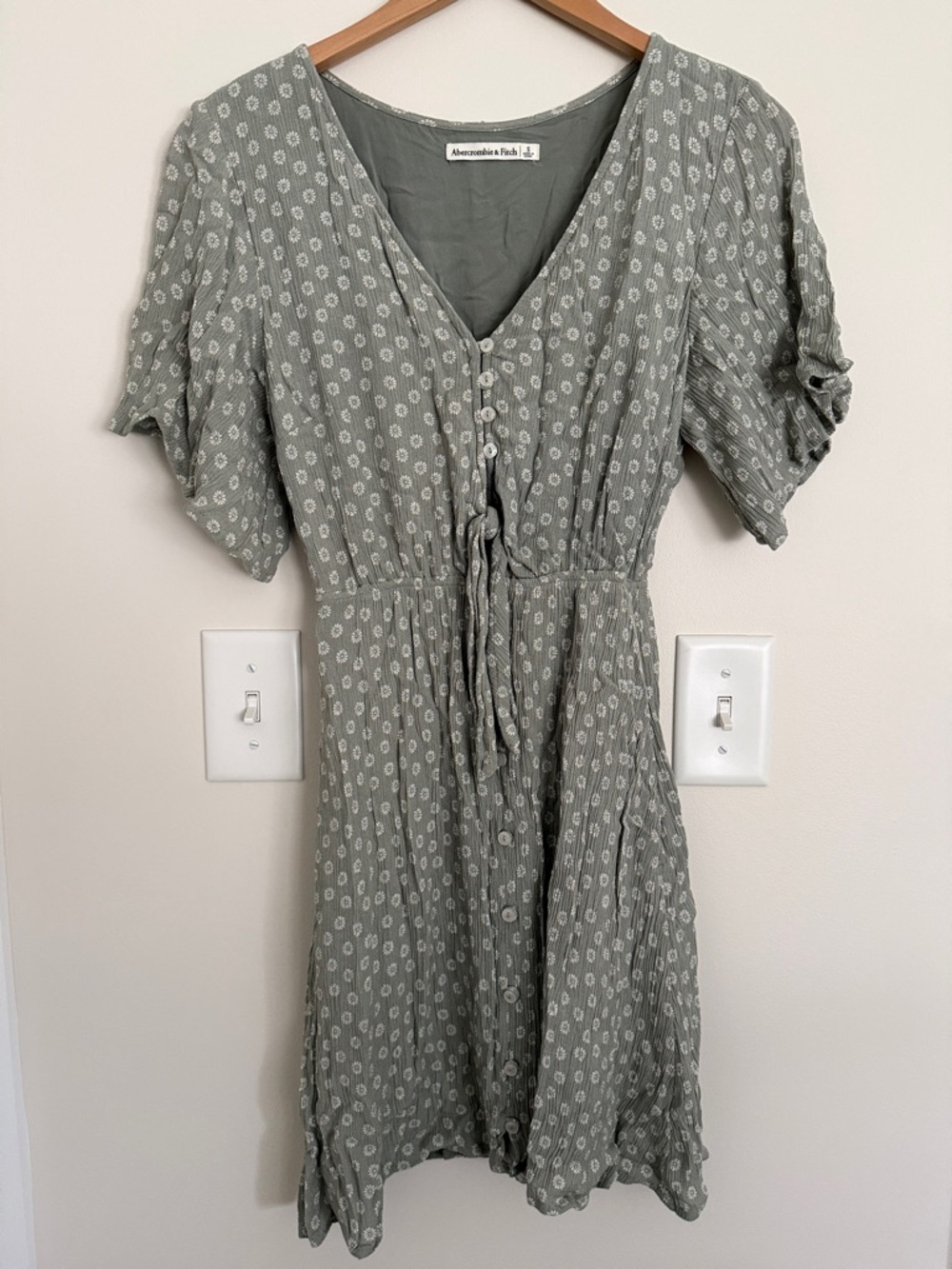 Abercrombie & Fitch Sage Green Printed Short Sleeve Midi Dress